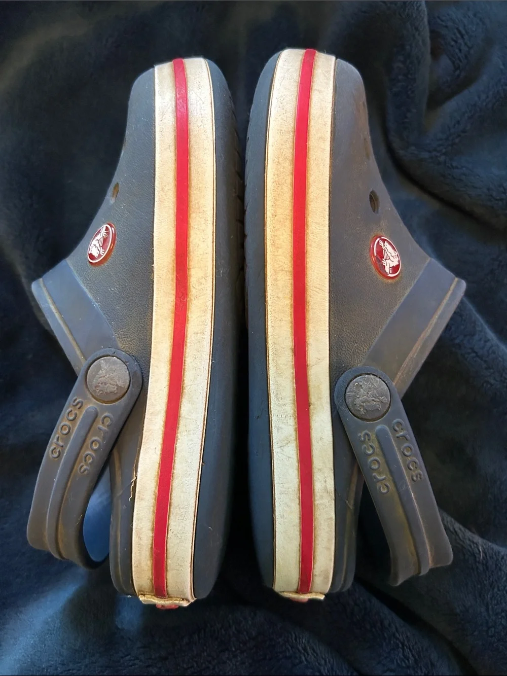 CROCS Kids Navy Clog with Red & White Stripe J1